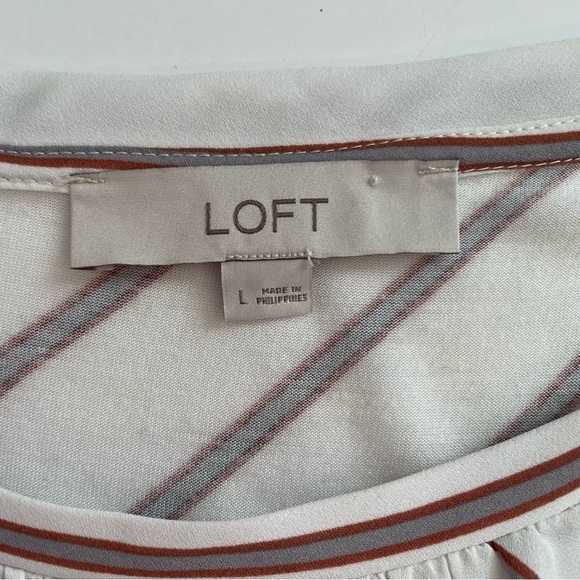 Loft Mixed Media Short Sleeve Red White Stripes Asymmetrical Shirt Size Large - Picture 3 of 6